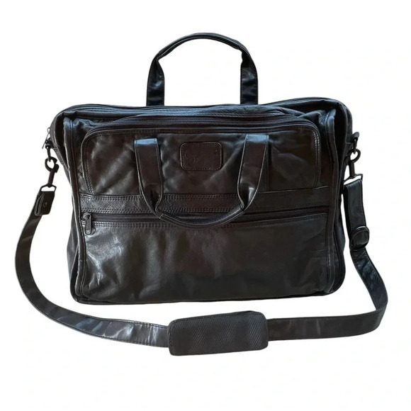 Giorgio Bernini Other - Giorgio Bernini Men’s Soft Bag Laptop Travel Messenger Leather Shoulder Black